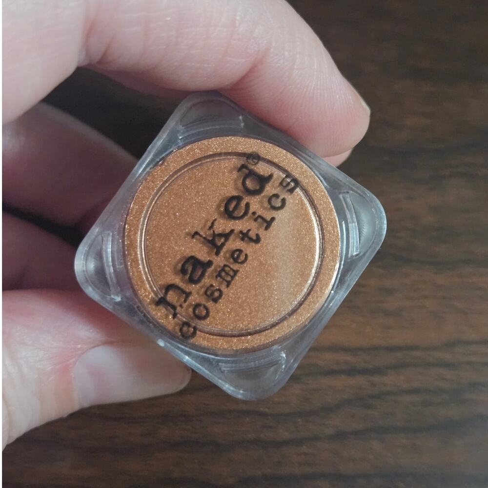 Naked Cosmetics Heavy Metal HE-04 Loose Pigment Eyeshadow